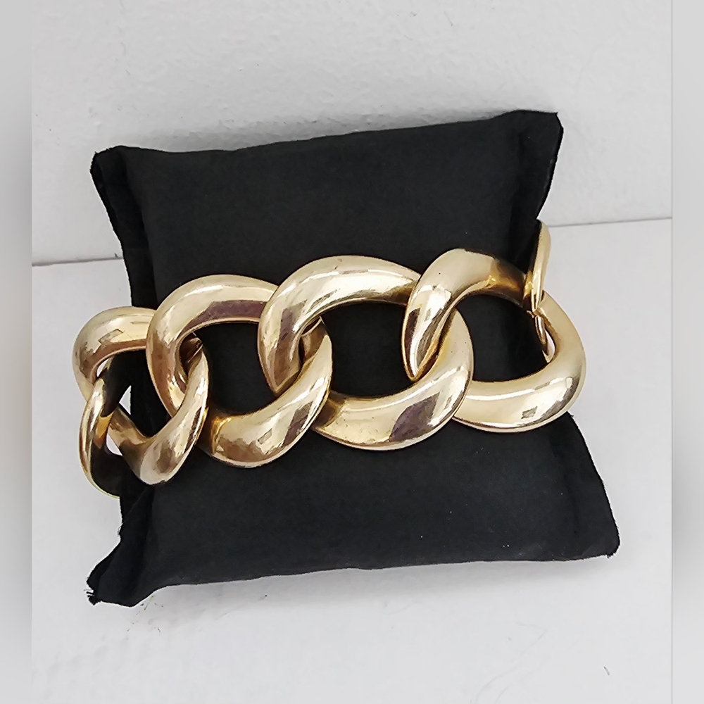 Vintage Gold Chunky Chain Bracelet w/Toggle Clasp
